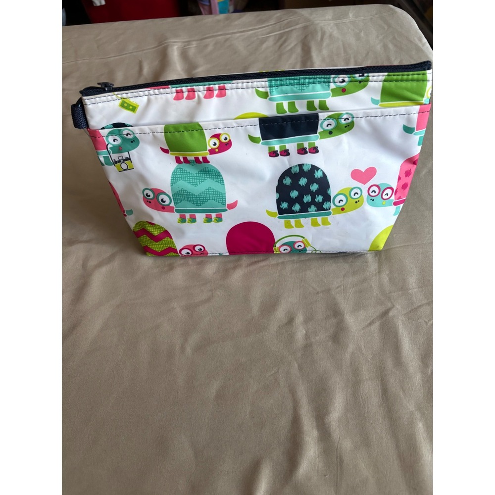 Thirty-One Cool Zip Snack Pouch Insulated Thermal Bag Turtle Totem Print White